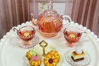 Miniature 1:6 scale Pastries and Chocoflan with Glass Tea Sets for Fashion Dolls